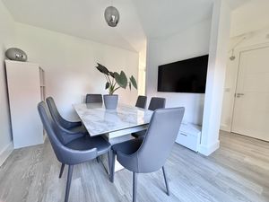 Photo 8- click for photo gallery